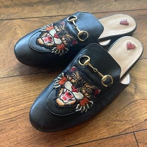 AUTH Gucci Princetown Tiger Black Leather Loafer Mules EUC
